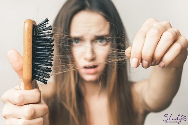 rối loạn nội tiết tố gây rụng tóc