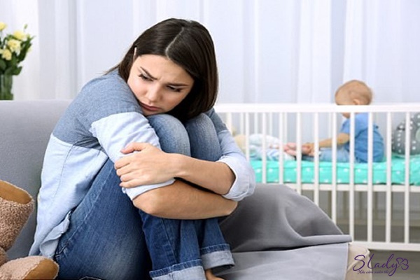 Stress sau khi sinh mổ và sinh thường có nguy hiểm không?