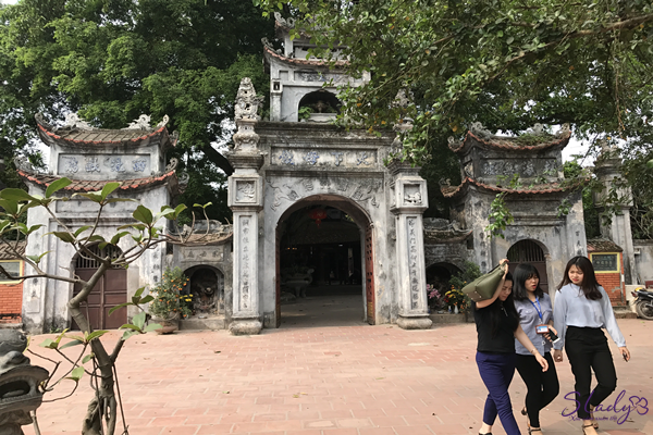 Kinh nguyệt và tâm linh: Phụ nữ có đi chùa và xem bói được không?