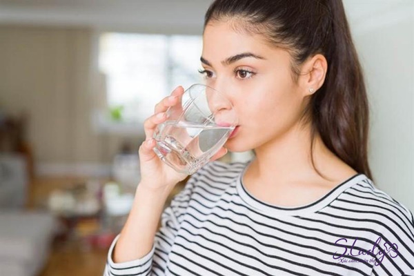 Nước đóng vai trò quan trọng để điều trị khô hạn