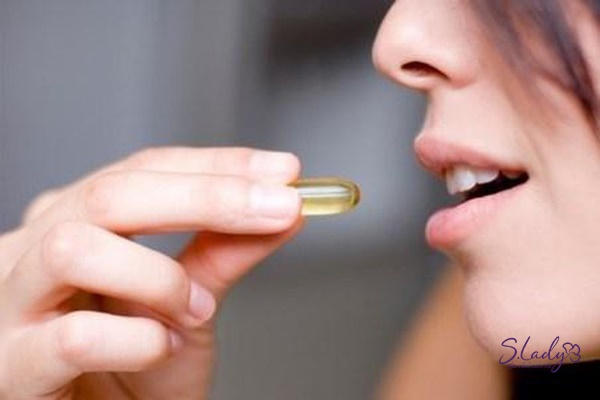Uống vitamin E chữa kinh nguyệt không đều cần có sự chỉ dẫn của bác sĩ